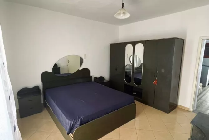Shtepi me qera 1+1 ne Tirane - 300 Euro