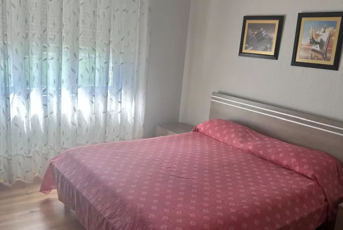 Shtepi me qera Apartament ne Tirane, 2+1, Mobilimi E mobiluar, Pagesa 700  Euro.
