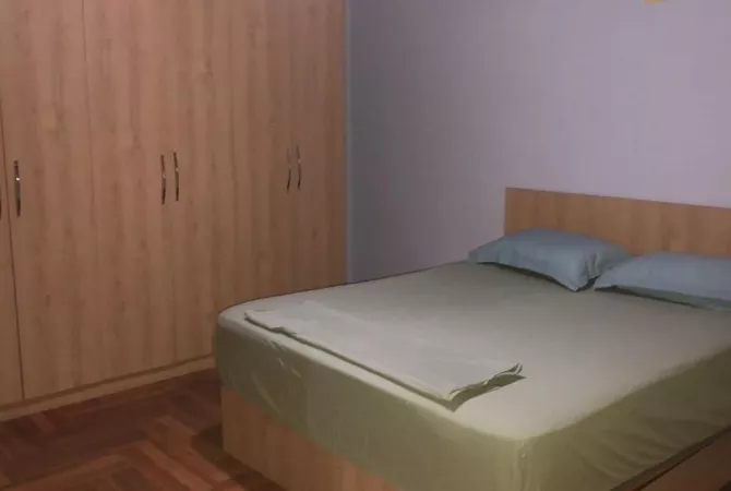 Shtepi me qera 2+1 ne Tirane - 500 Euro
