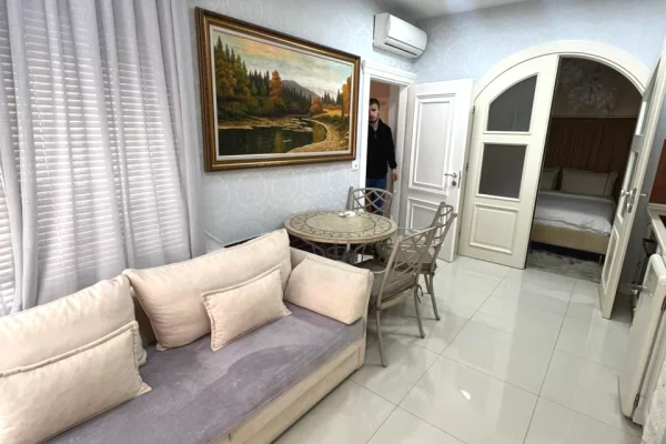 Shtepi ne shitje Apartament ne Tirane, 4+1, Mobilimi E mobiluar, Pagesa 635,000  Euro.