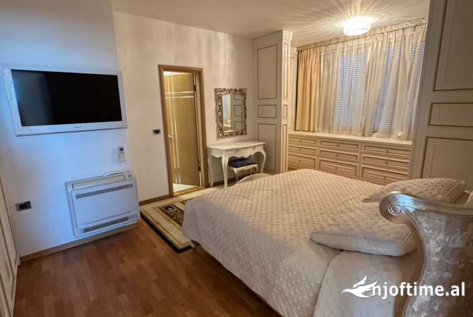 Shtepi me qera 2+1 ne Tirane - 2,000 Euro