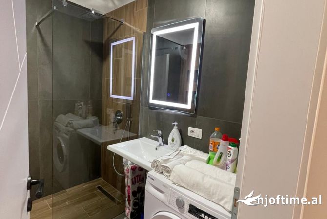 Shtepi me qera 1+1 ne Tirane - 450 Euro