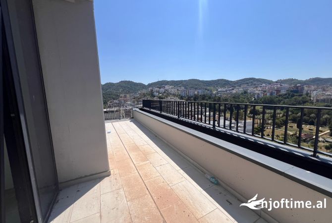 Shtepi ne shitje Apartament ne Tirane, 2+1, Mobilimi Bosh, pa mobiluar, Pagesa 583,350  Euro.