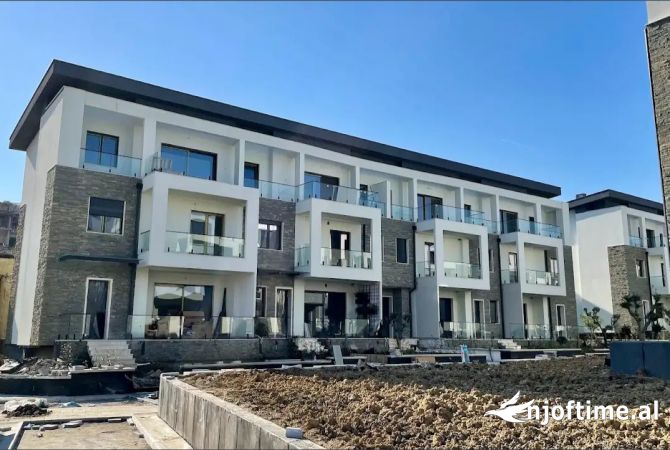 Shtepi ne shitje 3+1 ne Tirane - 440,000 Euro