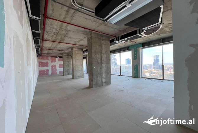 Njesi biznesi  per shitje ne katin 14 te Kulles Downtown, ne qender te Tiranes!
