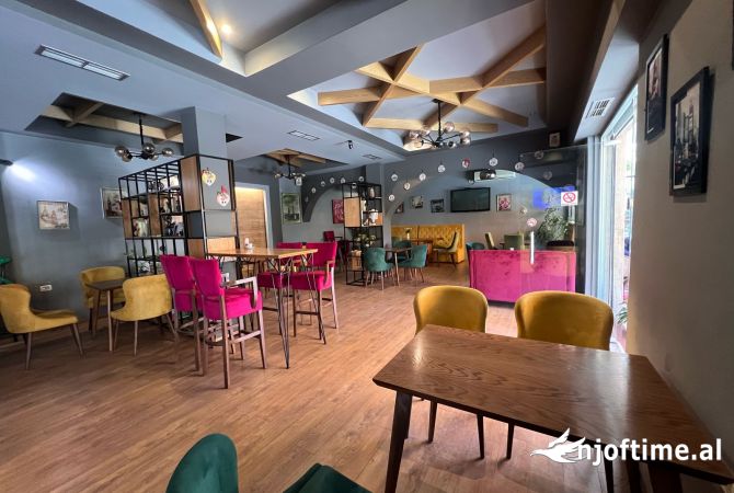 Ambient biznesi me qera 3+1 ne Tirane - 2,000 Euro