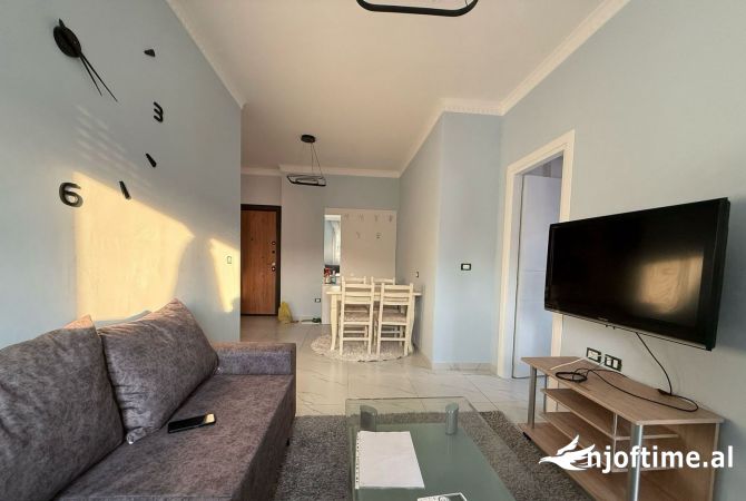 Shtepi me qera 1+1 ne Tirane - 450 Euro