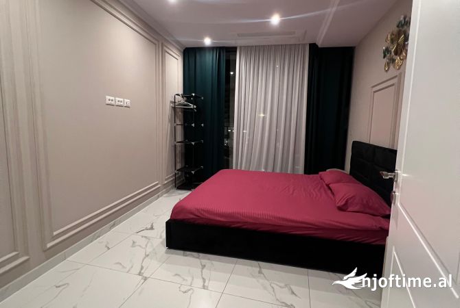 Shtepi ne shitje Apartament ne Tirane, 2+1, Mobilimi E mobiluar, Pagesa 441,854  Euro.