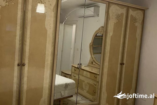 Shtepi me qera 1+1 ne Tirane - 40,000 Leke
