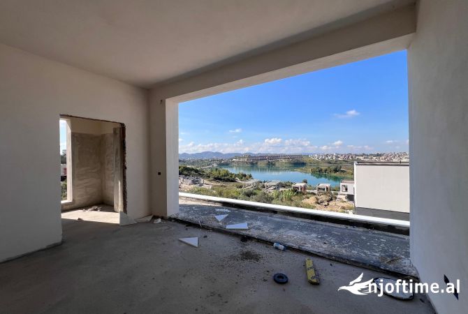 Shtepi ne shitje 4+1 ne Tirane - 450,000 Euro