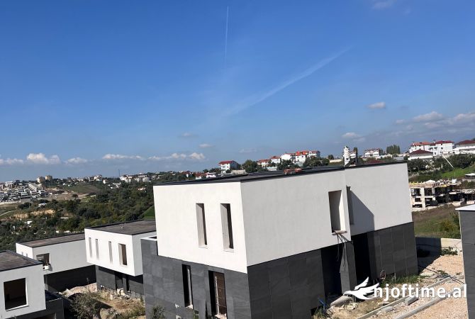 Shtepi ne shitje Vila Luksoze ne Tirane, 4+1, Mobilimi Bosh, pa mobiluar, Pagesa 450,000  Euro.