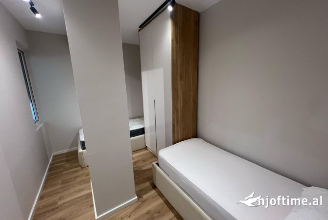 Shtepi me qera Apartament ne Tirane, 2+1, Mobilimi E mobiluar, Pagesa 850  Euro.