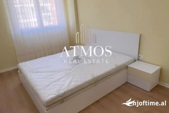 Shtepi me qera Apartament ne Tirane, 2+1, Mobilimi E mobiluar, Pagesa 550  Euro.