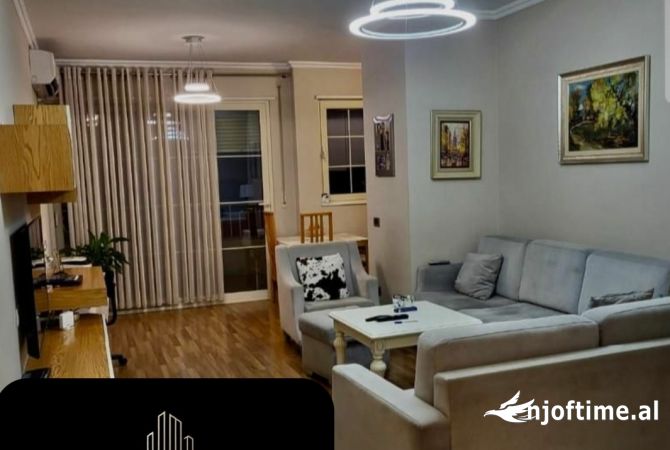 Shtepi me qera 2+1 ne Tirane - 700 Euro