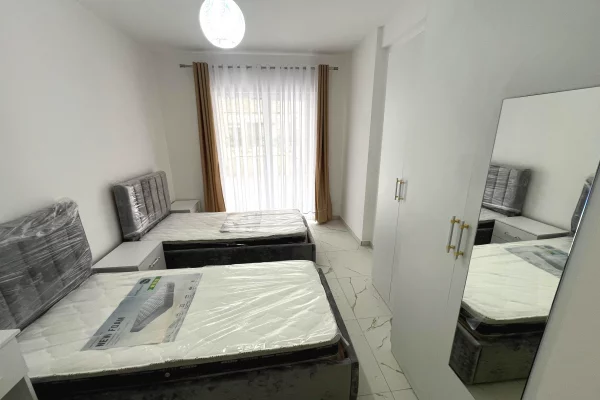 Shtepi me qera Apartament ne Tirane, 2+1, Mobilimi E mobiluar, Pagesa 55,000  Leke.