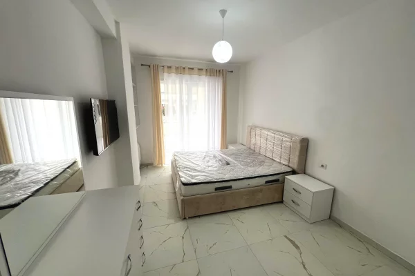 Shtepi me qera Apartament ne Tirane, 2+1, Mobilimi E mobiluar, Pagesa 55,000  Leke.
