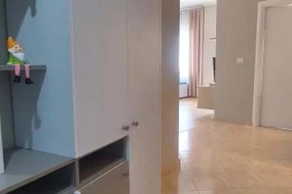 Shtepi me qera 1+1 ne Tirane - 600 Euro