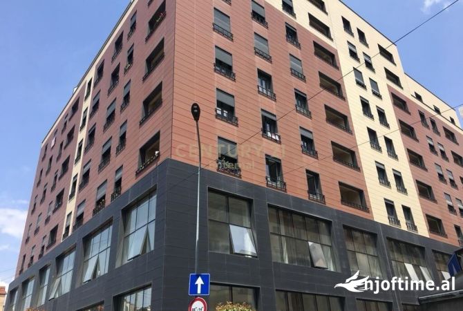 Ambient biznesi me qera 3+1 ne Tirane - 1,000 Euro