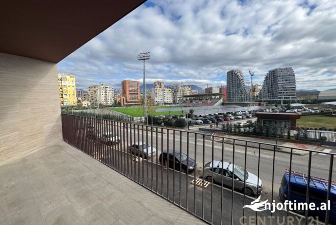 Ambient biznesi me qera 3+1 ne Tirane - 2,000 Euro