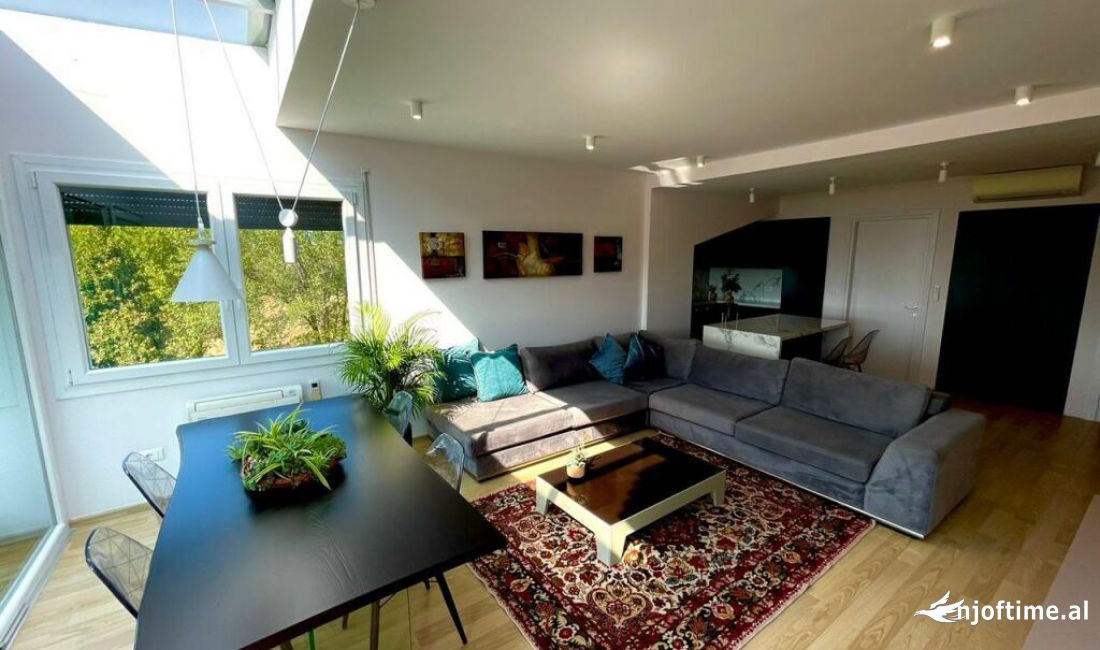 Shtepi ne shitje Apartament ne Tirane, 2+1, Mobilimi Bosh, pa mobiluar, Pagesa 370,000  Euro.