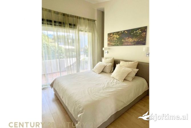 Shtepi ne shitje Apartament ne Tirane, 2+1, Mobilimi Bosh, pa mobiluar, Pagesa 370,000  Euro.