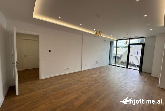 Ambient biznesi me qera 3+1 ne Tirane - 1,500 Euro