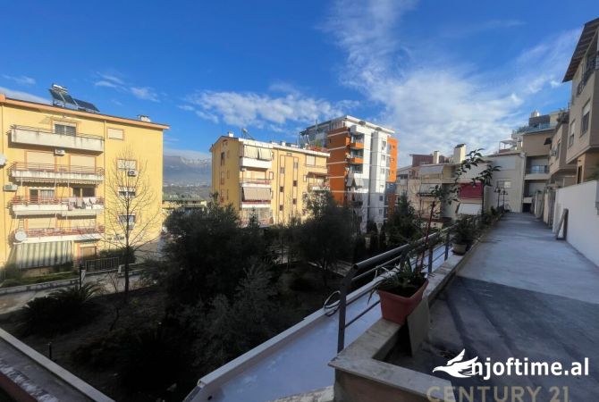 Shtepi ne shitje 1+1 ne Tirane - 110,000 Euro