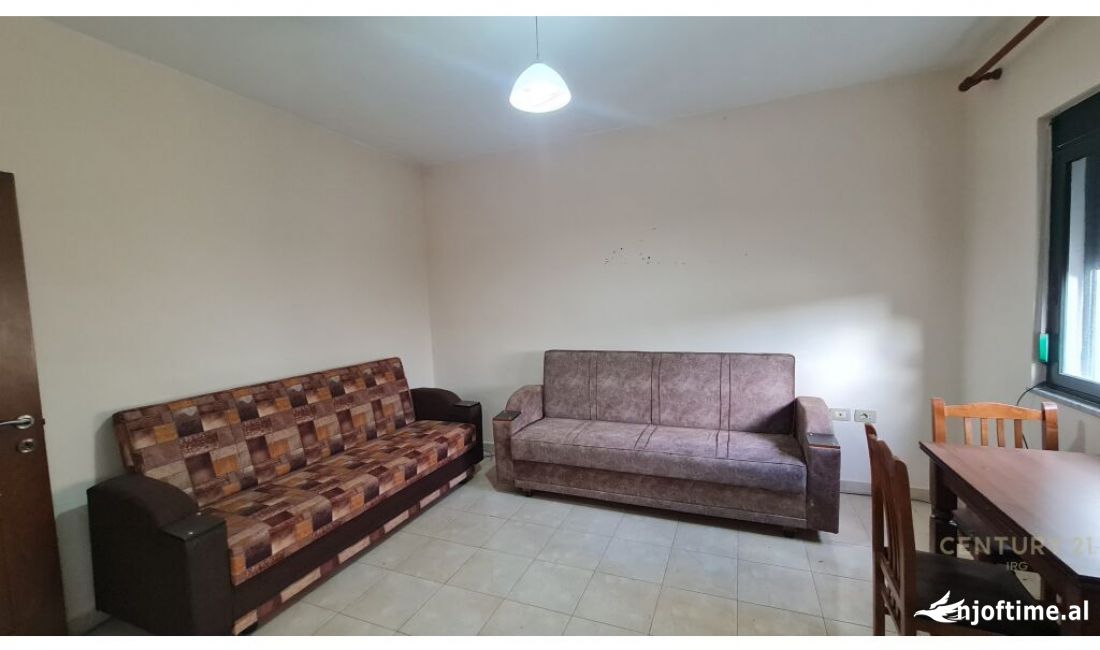 Shtepi ne shitje Apartament ne Tirane, 1+1, Mobilimi Bosh, pa mobiluar, Pagesa 110,000  Euro.