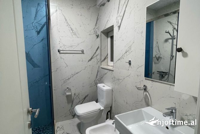 Shtepi me qera Apartament ne Tirane, 1+1, Mobilimi E mobiluar, Pagesa 470  Euro.