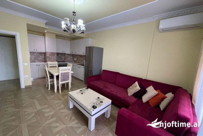 Shtepi me qera 1+1 ne Tirane - 470 Euro