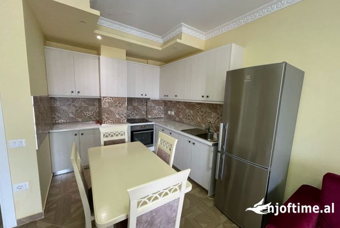 Shtepi me qera 1+1 ne Tirane - 470 Euro