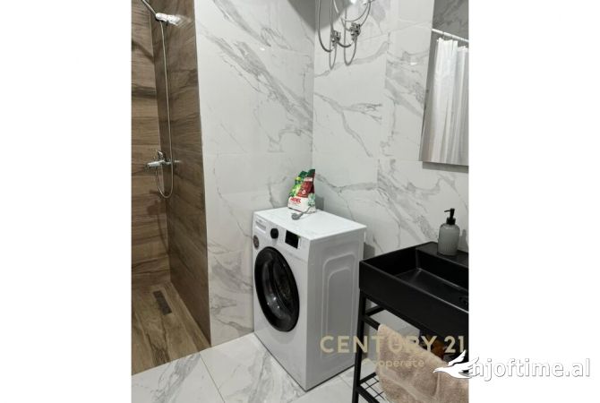 Shtepi ne shitje 2+1 ne Tirane - 438,000 Euro