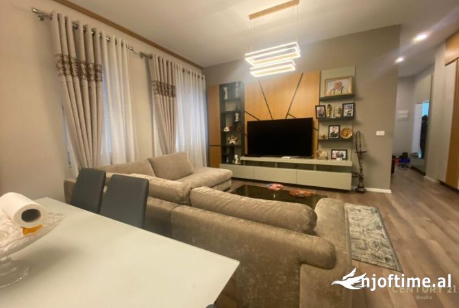 Shtepi ne shitje 2+1 ne Tirane - 207,000 Euro