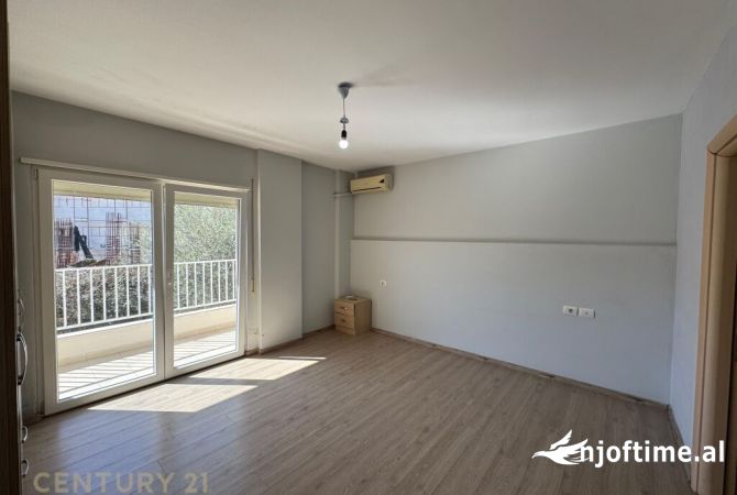 Shtepi ne shitje 2+1 ne Tirane - 244,000 Euro