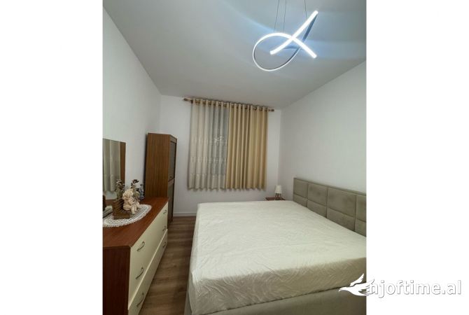 Shtepi me qera 1+1 ne Tirane - 650 Euro