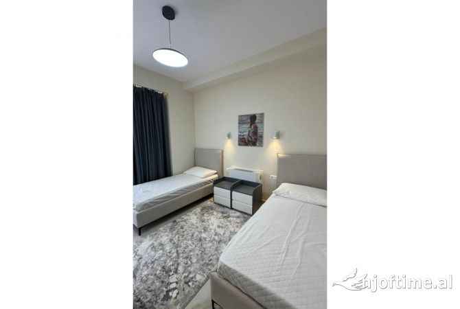 Shtepi me qera 2+1 ne Tirane - 1,200 Euro