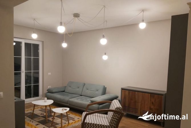 Shtepi me qera 1+1 ne Tirane - 650 Euro