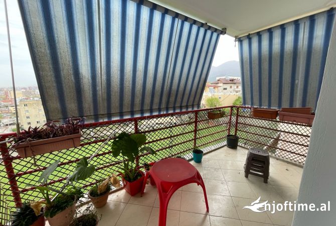 Shtepi me qera Apartament ne Tirane, 2+1, Mobilimi E mobiluar, Pagesa 50,000  Leke.