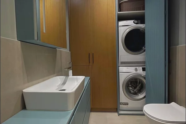 Shtepi me qera Apartament ne Tirane, 2+1, Mobilimi E mobiluar, Pagesa 1,200  Euro.