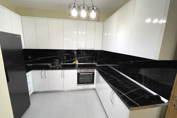 Shtepi me qera 2+1 ne Tirane - 500 Euro