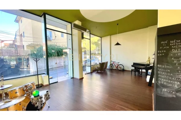 Ambient biznesi me qera 1+1 ne Tirane - 800 Euro