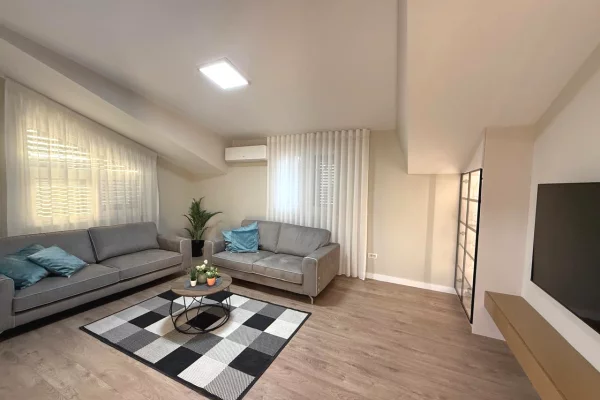 Shtepi me qera 2+1 ne Tirane - 900 Euro