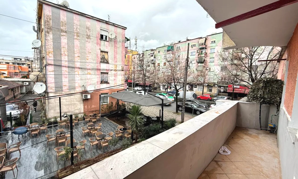 Ambient biznesi me qera 3+1 ne Tirane - 550 Euro