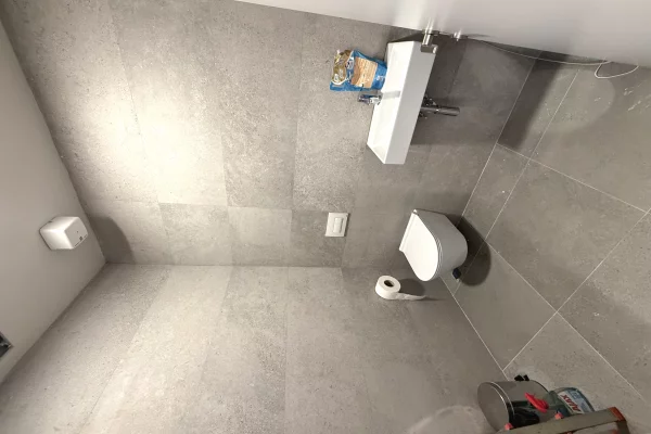 Business Property for Rent 3+1 in Tirana - 2,500 Euro