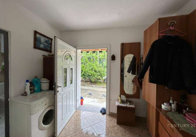 Shtepi ne shitje Shtepi Private ne Tirane, 2+1, Mobilimi E mobiluar, Pagesa 125,000  Euro.