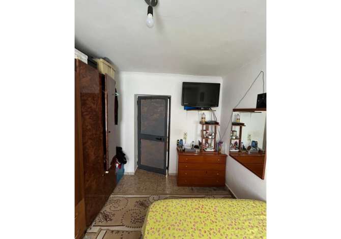 Shtepi ne shitje Shtepi Private ne Tirane, 2+1, Mobilimi E mobiluar, Pagesa 125,000  Euro.