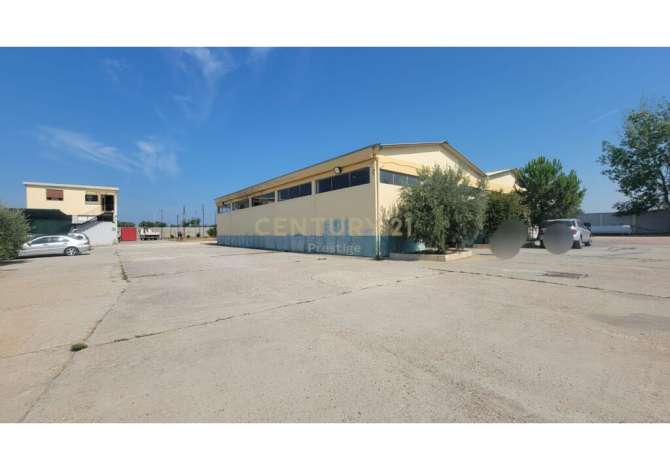 Ambient biznesi ne shitje 4+1 ne Vlore - 690,000 Euro