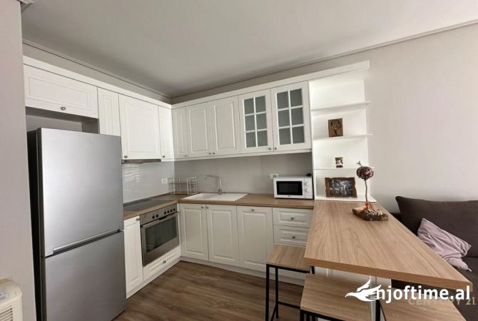 Shtepi me qera 2+1 ne Tirane - 800 Euro