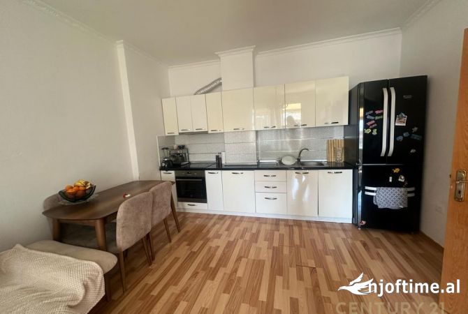 Shtepi me qera 2+1 ne Tirane - 600 Euro