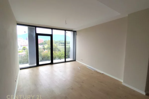 Shtepi me qera 2+1 ne Tirane - 1,800 Euro